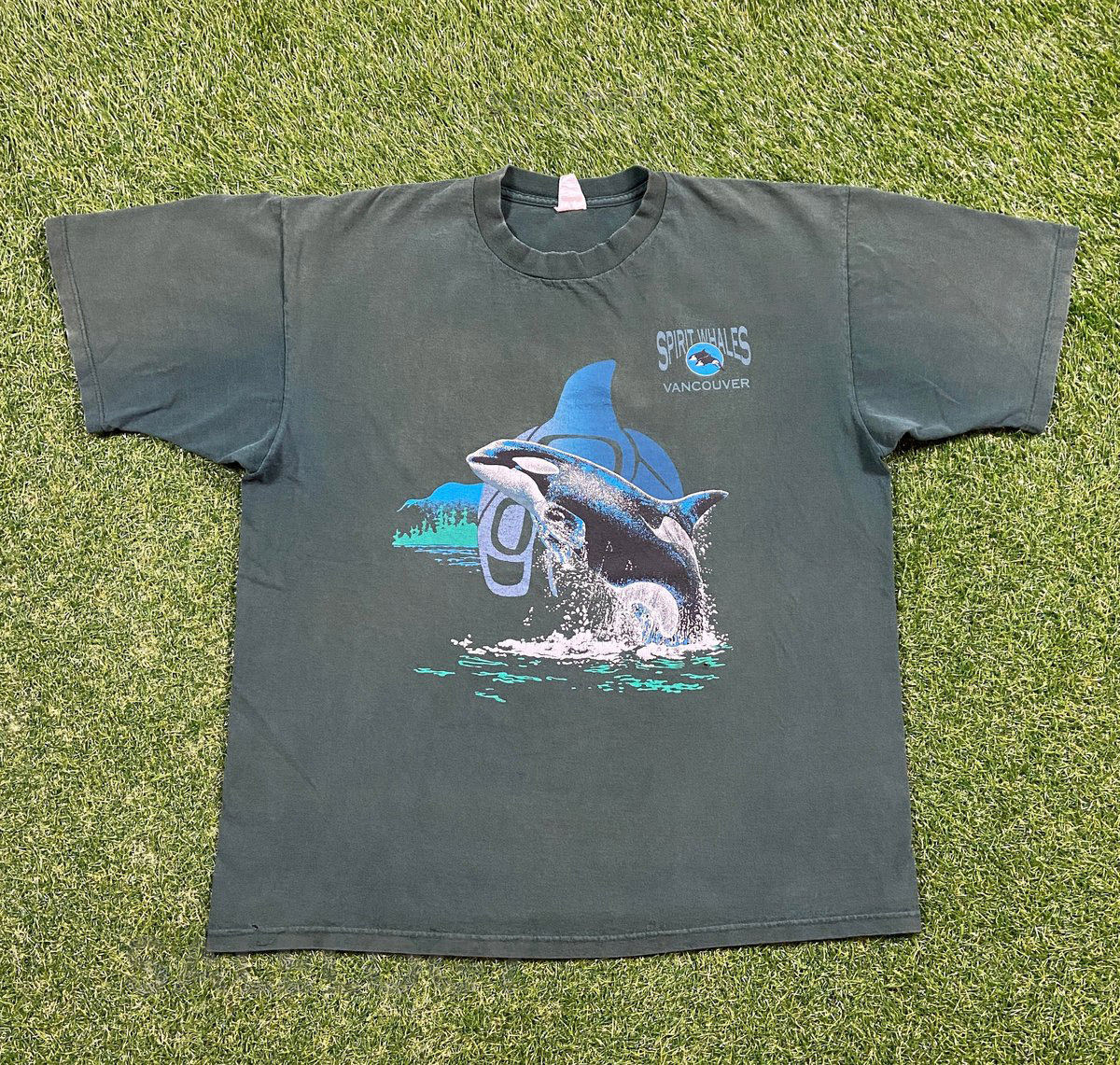 Vintage Vancouver Spirit Whales T Shirt Tee Wilson Size Medium M Canada Animal Graphic 1990s 90s_555