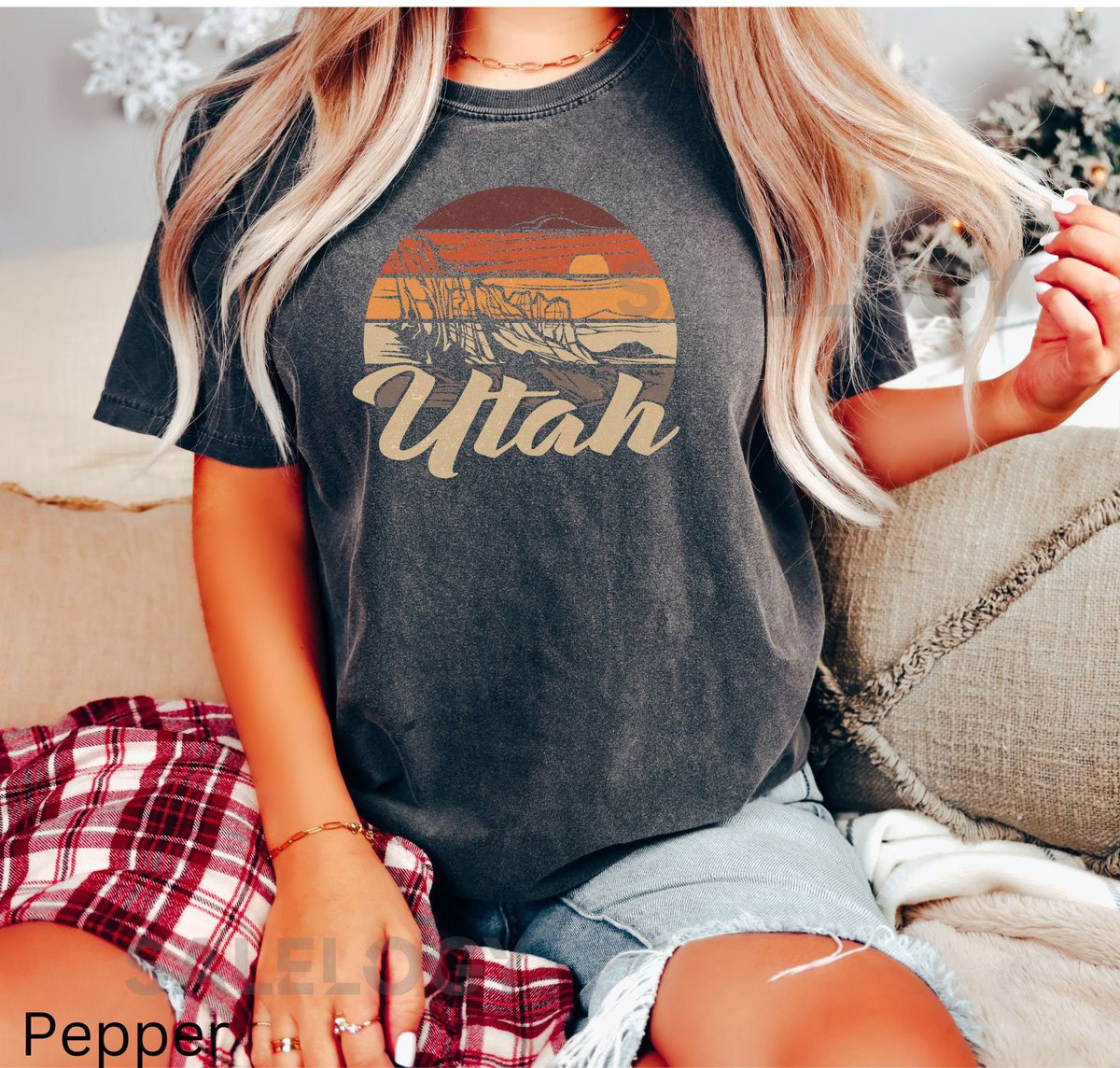 Utah Mountain Desert vibe moab arches vacation shirt for women ladies camping retro graphic COMFORT Colors Unisex Tee T Shirt_629