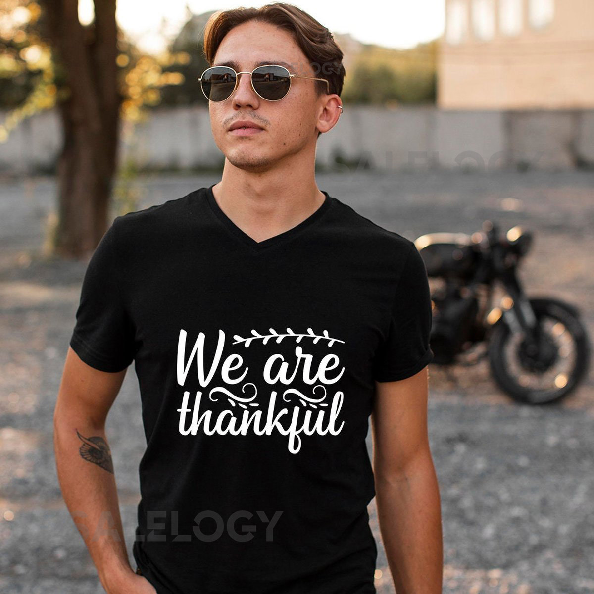 We Are Thankful T-Shirt - Customized Graphic Unisex Tee - Positive Mind - Grateful Heart - Thankfulness - Gratitude_1167