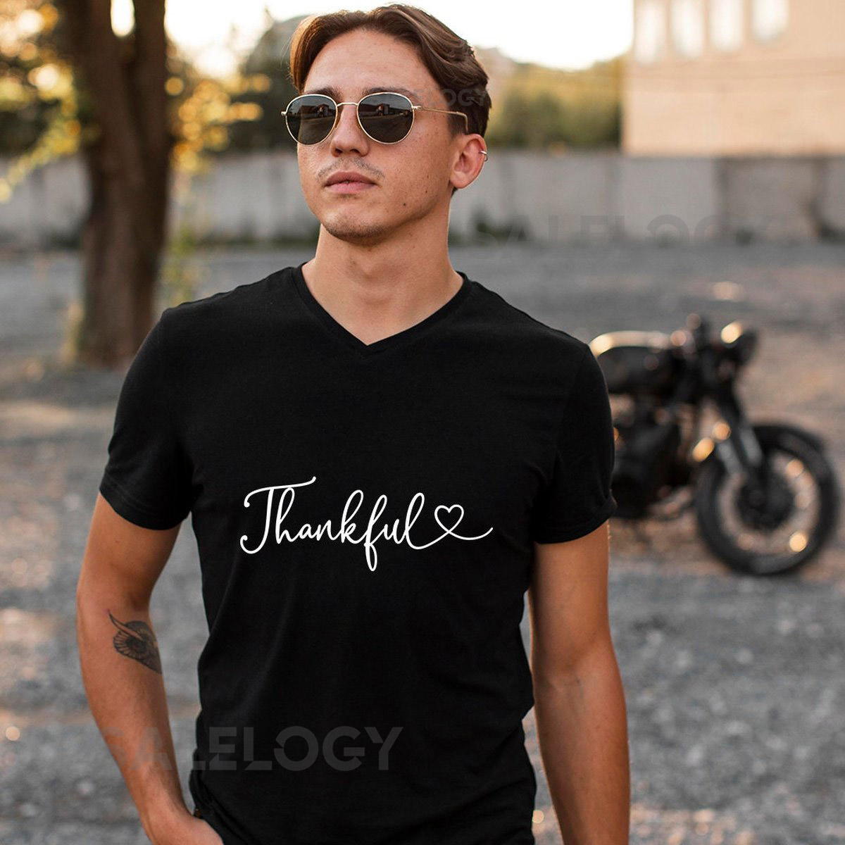 Thankful T-Shirt - Customized Graphic Unisex Tee - Positive Mind - Grateful Heart - Thankfulness - Gratitude_1052