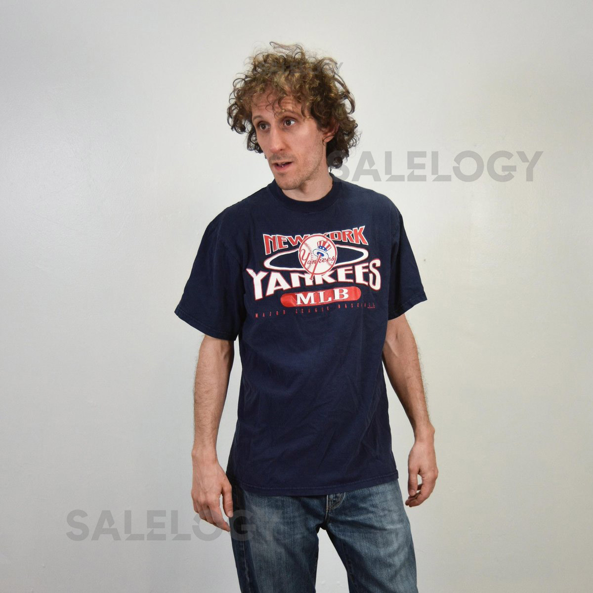 Vintage 90s Men's New York Yankees T Shirt Navy Blue Baseball Shirt Size L_434