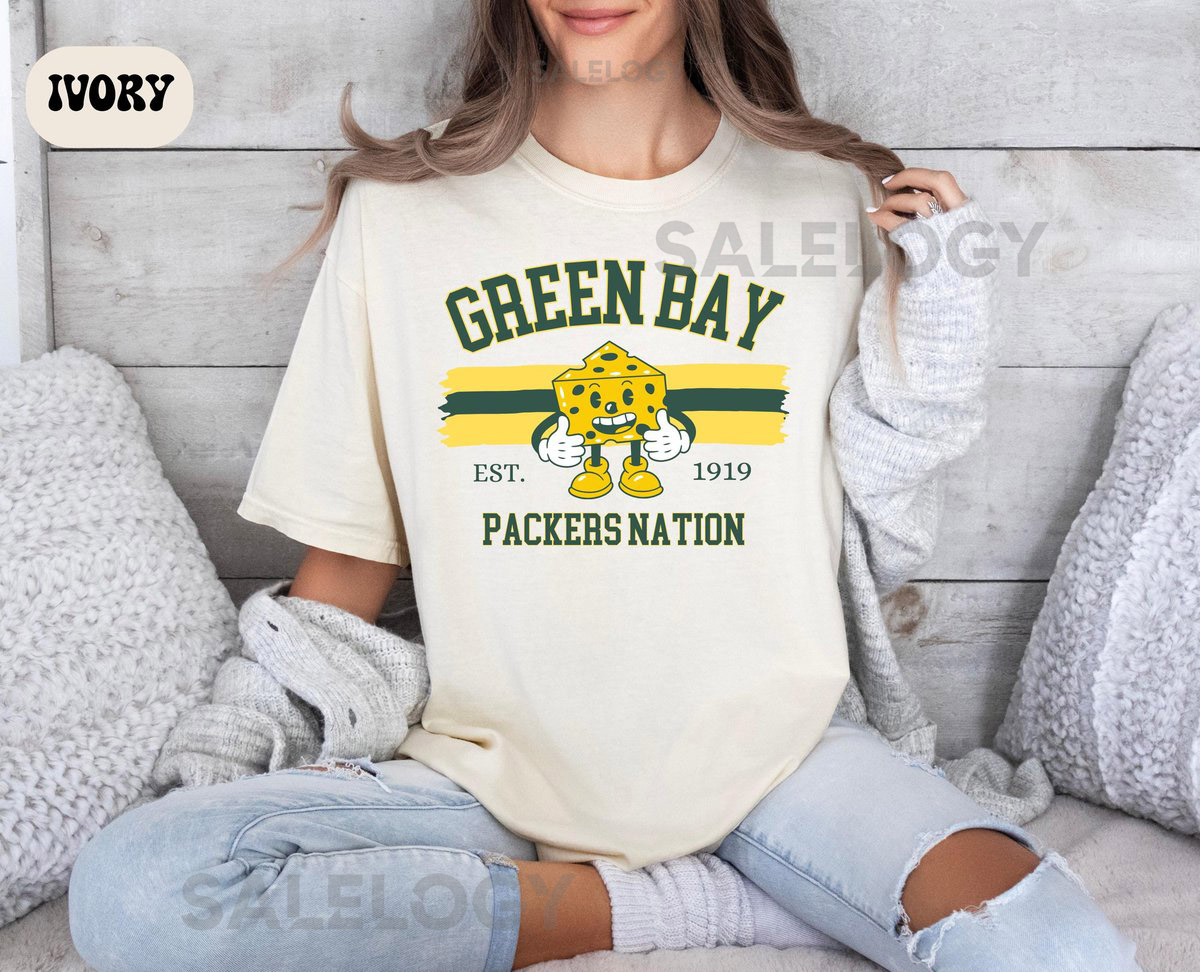 Green Bay Football Shirt Comfort Colors Retro Style Pack Fan Tshirt Game Day Football T-shirt Football Fan Gift Vintage Green Bay Tee_396