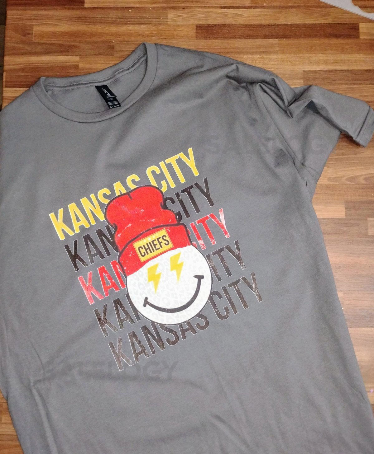 Kansas City Chiefs Smiley Tee_296
