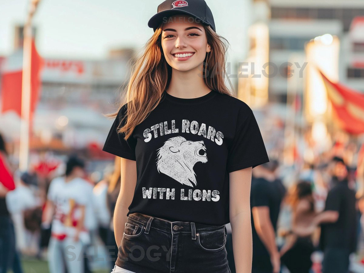 Still Roars With Lions T-Shirt Detroit Football Vintage Minimalist Shirt Unisex Game Day T-Shirt Gift for Detroit Football Fans_656