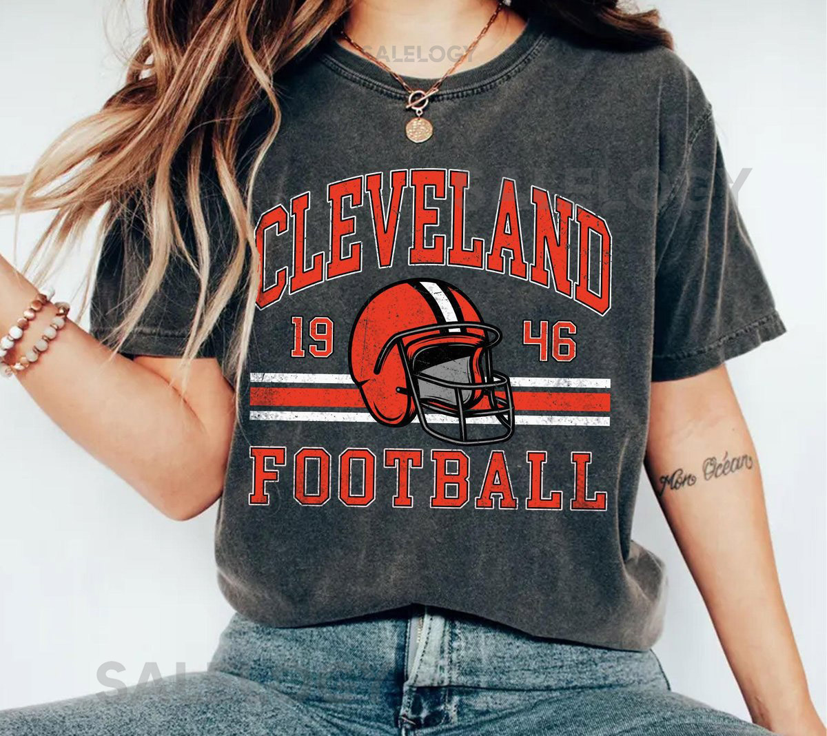 Comfort Colors Cleveland Football T-ShirtFootball T-shirt Retro Browns Shirt for Football Fan Cleveland Football Gift_368