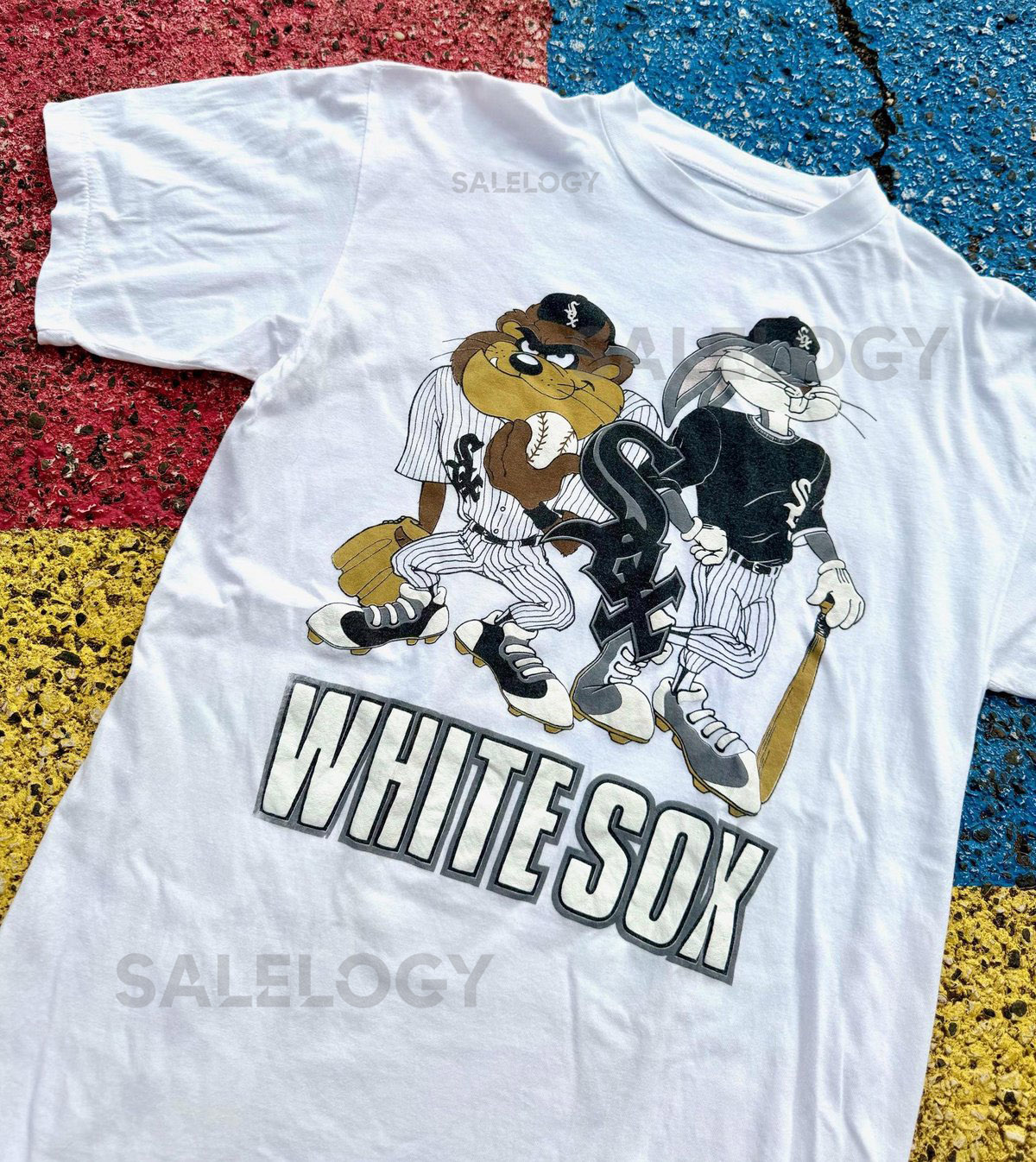 Vintage 90s Chicago White Sox Looney Tunes Bugs Bunny Tasmanian Devil Taz MLB Baseball Hip Hop Graphic Shirt USA Size Large_429