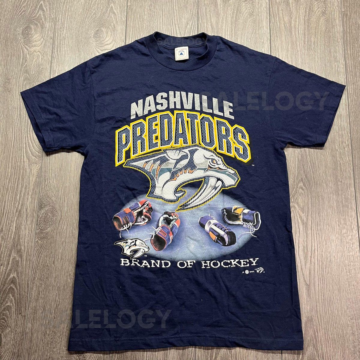 Vintage Nashville Predators 1990s NHL T Shirt Blue Medium Hockey Sports Oversized Made in USA_735