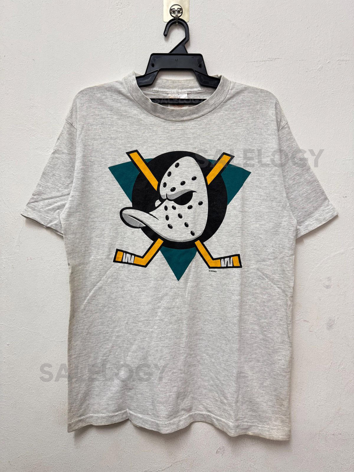 Vintage 90s The Mighty Ducks Emilio Estevez Ice Hockey Family Sports Movie Tee Film Posters Movie Prints Movie Box Size L_701