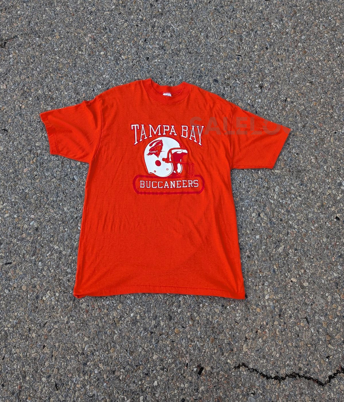 Vintage 1980s Tampa Bay Buccaneers Single Stitch T-shirt Orange_385