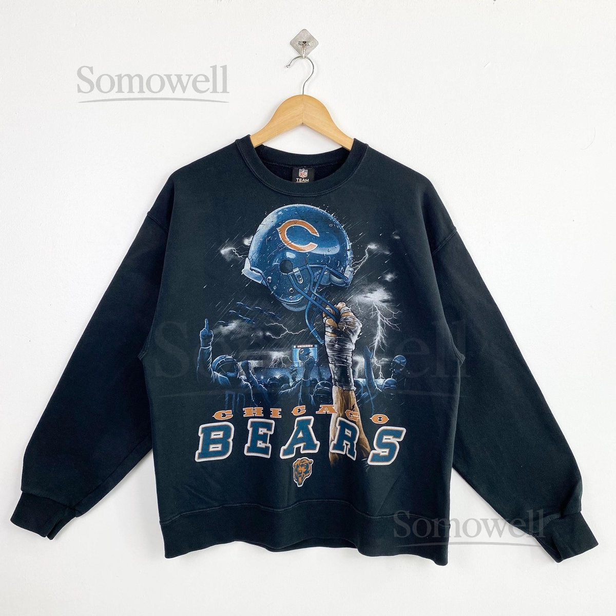 Vintage Distressed NFL Chicago Bears Crewneck Sweatshirt Print Logo Black Color Mens M_54