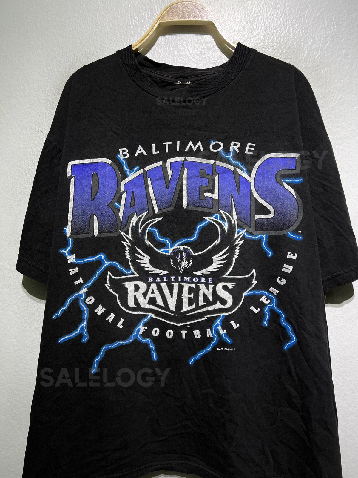 Vintage 1996 Baltimore Ravens T-Shirt XL NFL Football Lightning Graphic Inaugural Season Fan Gear Pro Sportswear Team Logo Big Graphic Tee_903