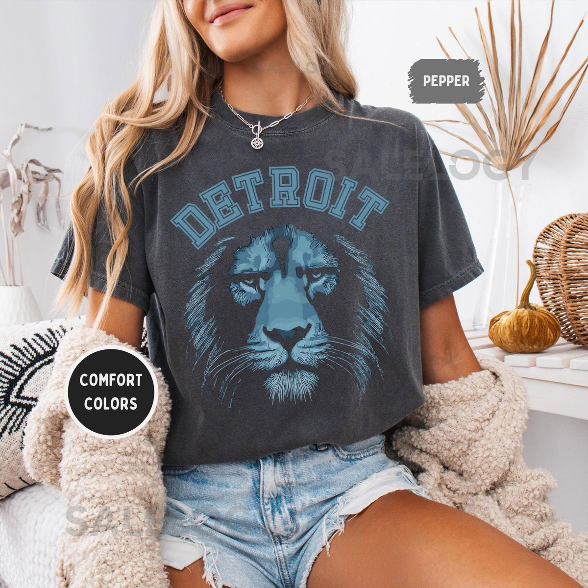 Retro Detroit Football Comfort Colors Unisex T-shirt Vintage Style Tee Sports Fan Apparel Distressed Graphic Shirt Casual Football Tee_715