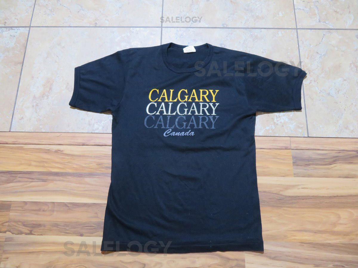 Vintage Calgary Canada Black Gold Ringer 5050 T-shirt Sz M-L Destination Souvenir_414