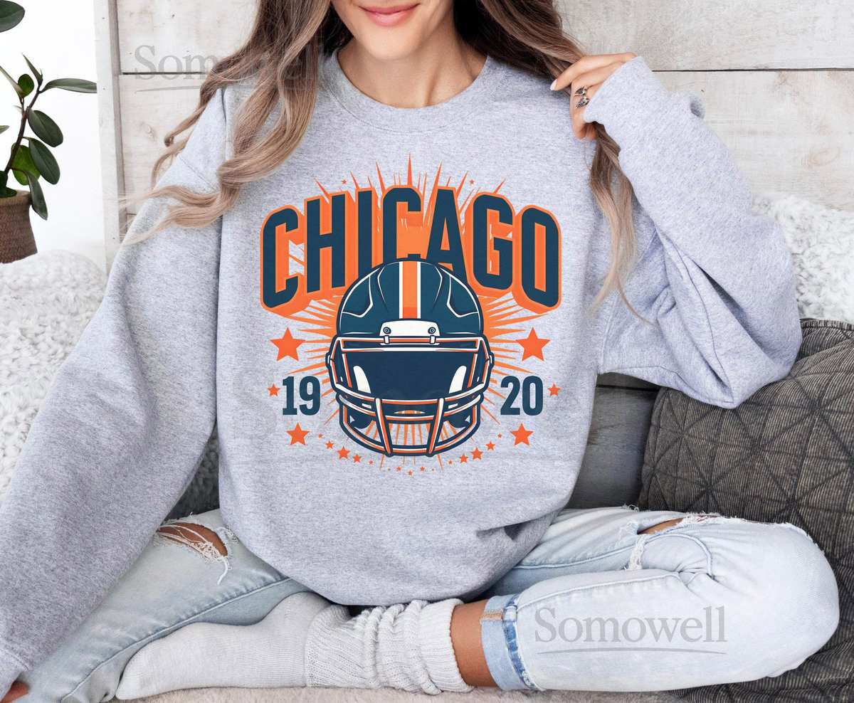 Vintage Chicago Football T-Shirt 1920s Bears Helmet Design Sweatshirt Game Day Gift for Him_50