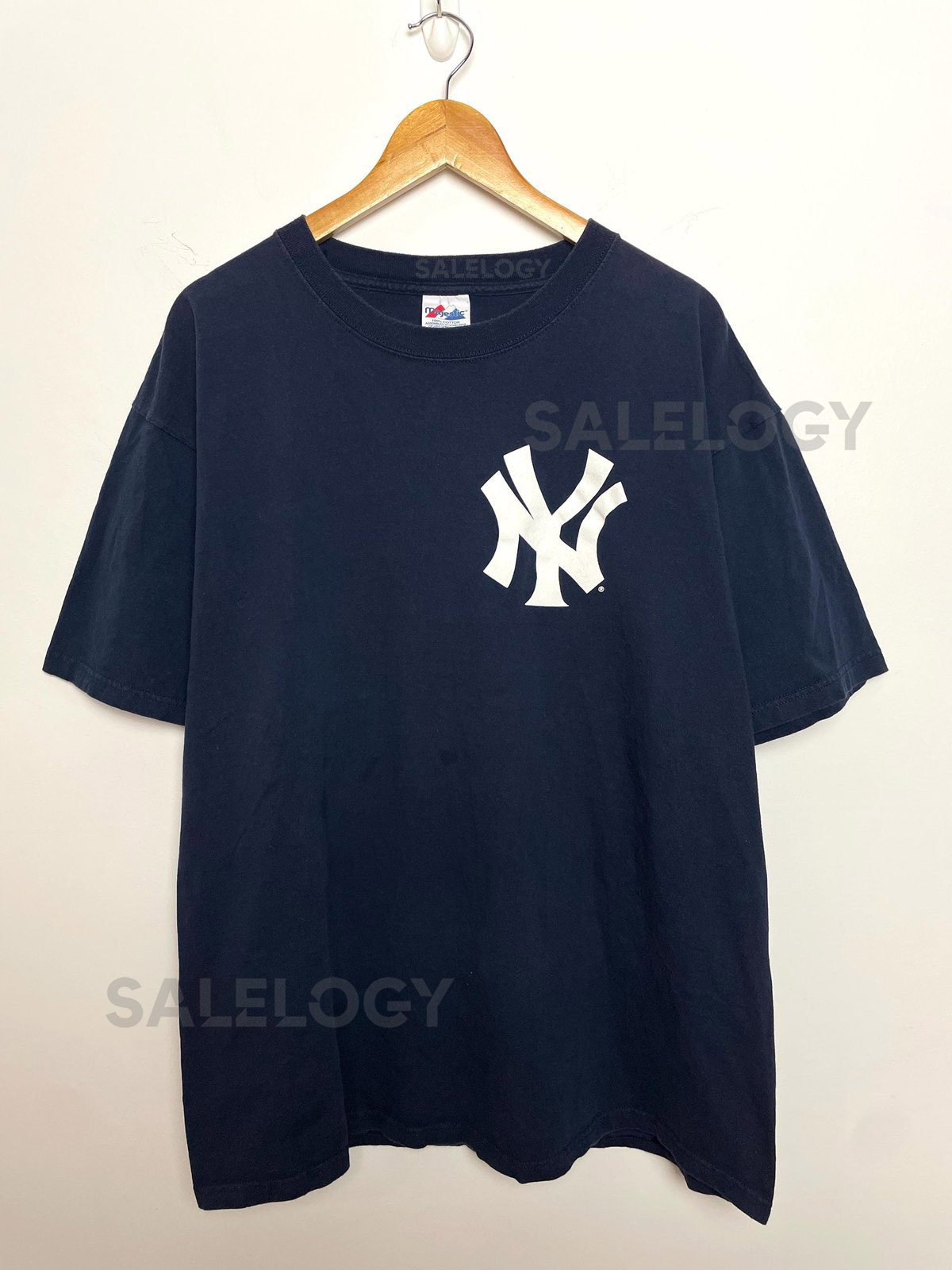 Vintage 2003 New York Yankees Aaron Boone Jersey Tee Shirt size adult XL_408
