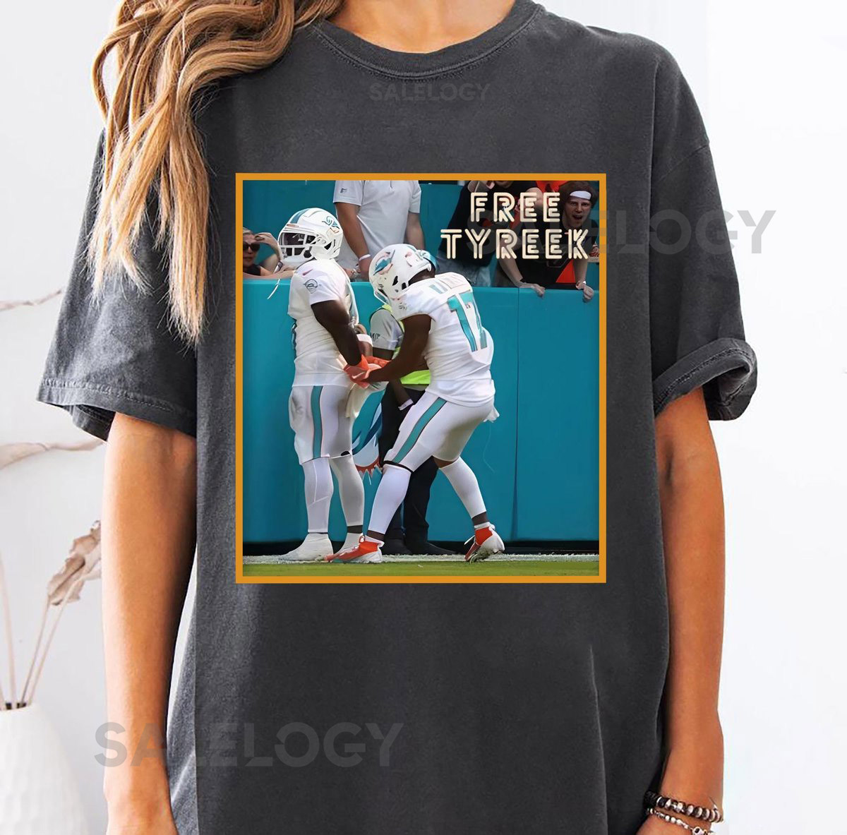 Free Tyreek Hill Vintage 90s Football Shirt Miami Dolphins Free Tyreek Hill Youth Shirt Miami Dolphins Football Shirt_317