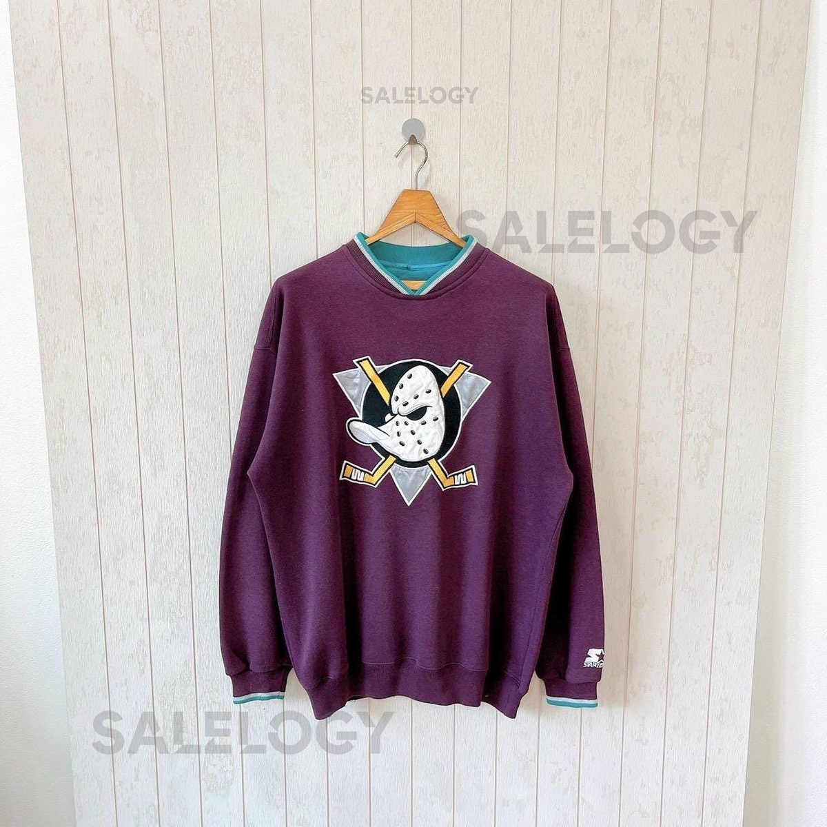 Vintage 1990s Mighty Ducks sweatshirt Anaheim NHL Starter size M_671