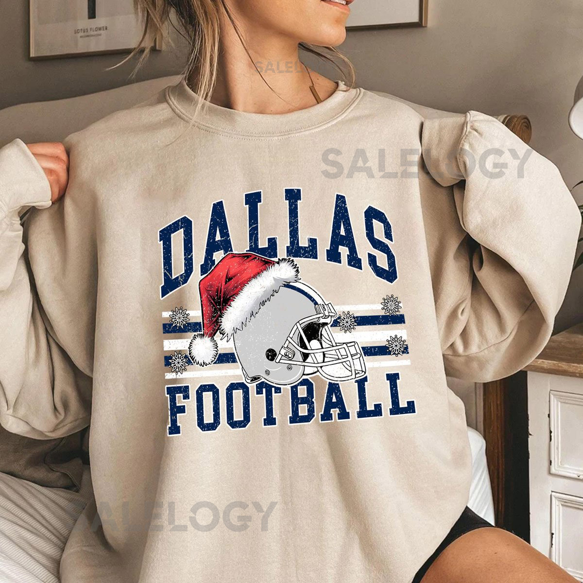 Dallas Football Christmas Sweatshirt Vintage Holiday Pullover Retro Unisex T-Shirt Hoodie Gift for Fans_197