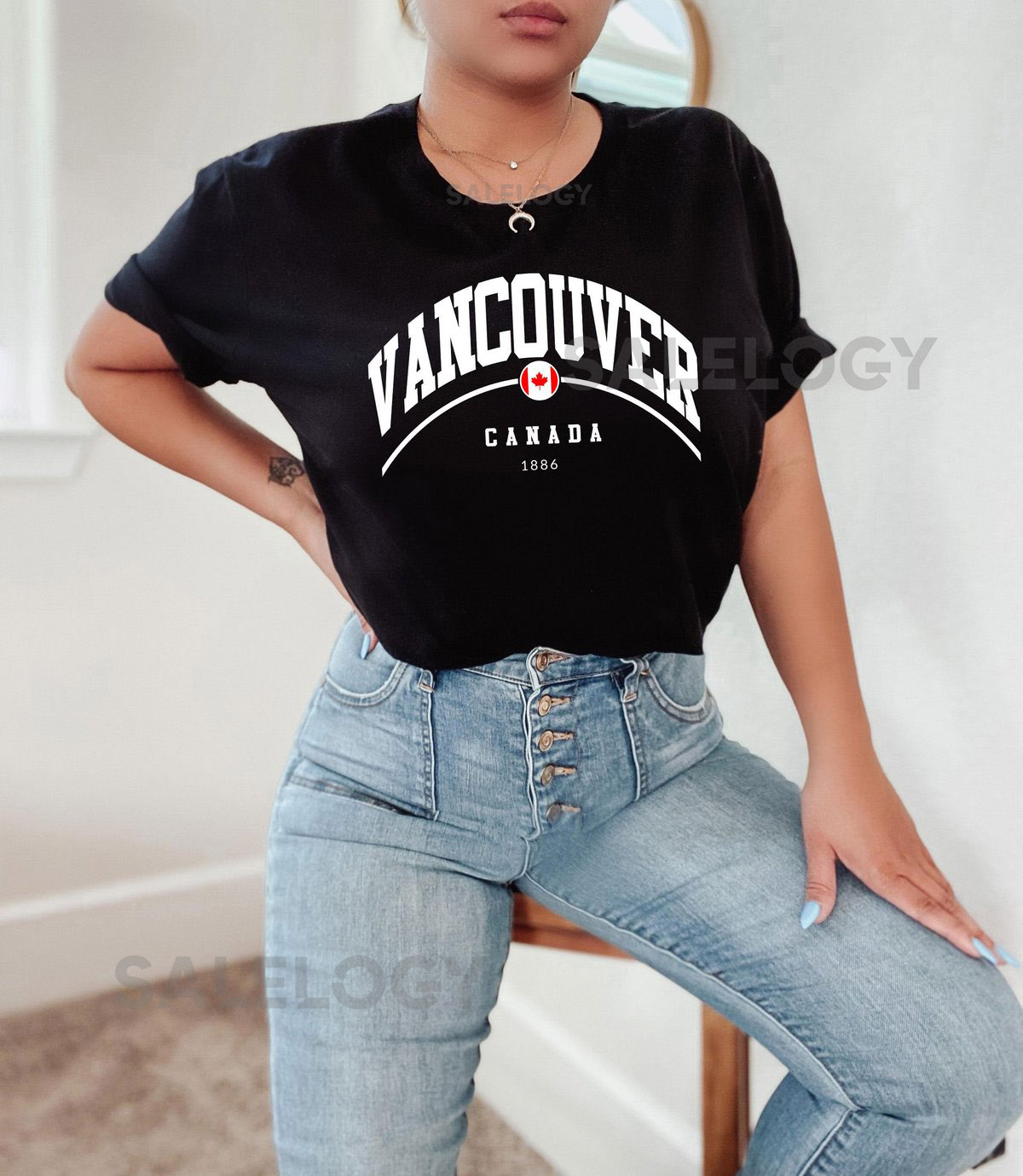 Vancouver Tee Vancouver T-Shirt Vancouver Souvenir Vancouver Shirt Canada T-Shirt Canada Gift Vintage Canada Shirt Heraldic_557