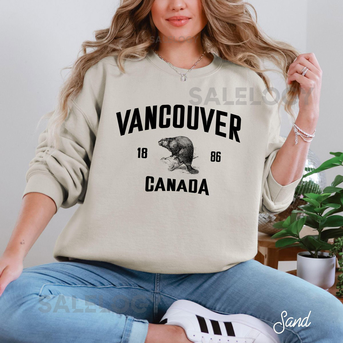 Vancouver Beaver Canada Sweatshirt Gildan 18000 Retro Canada Wildlife Sweater British Columbia Mountain Pullover Vancouver Travel Gift_484