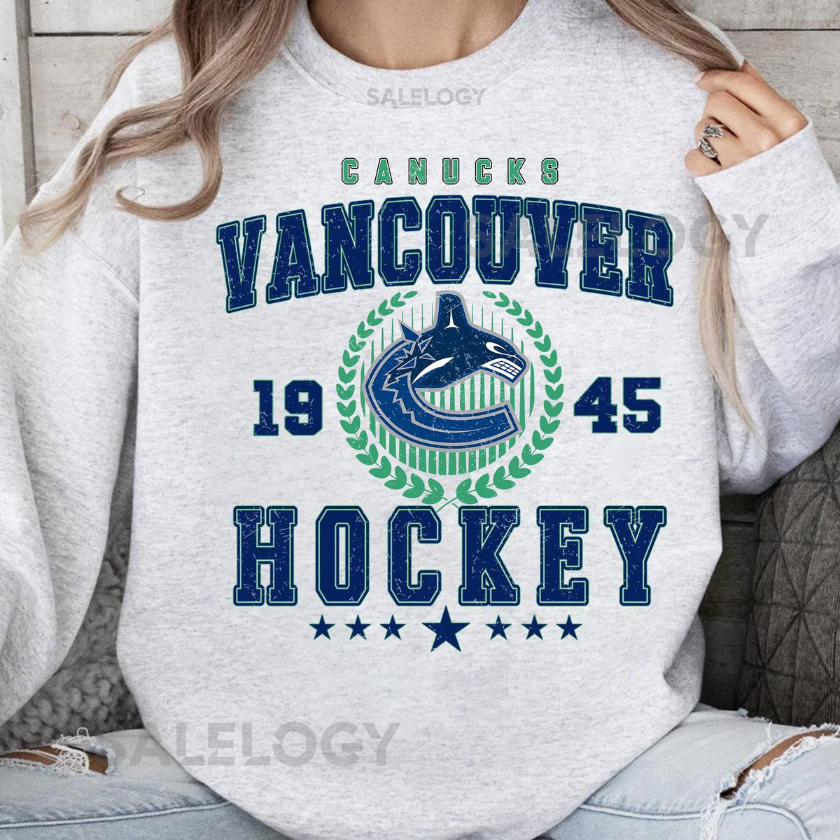 Vintage Vancouver Canucks Sweatshirt Hockey Fans shirt_653