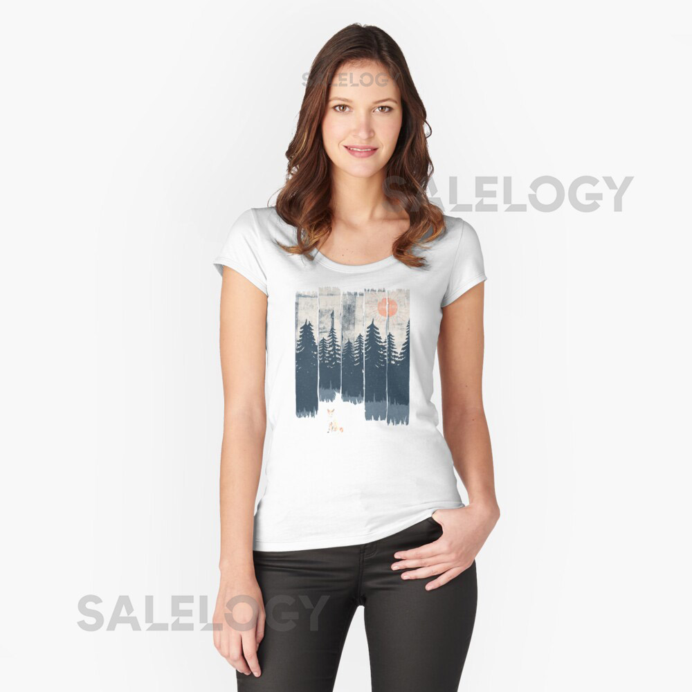 A Fox in the Wild... Essential T-Shirt foryythkg