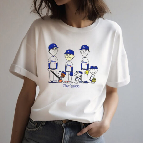 Peanuts Snoopy x Shohei Ohtani, Yoshinobu Yamamoto & Tommy Edman Los Angeles Dodgers MLB Baseball T-Shirt – Funny 2025 Crossover Vintage Bootleg Tee