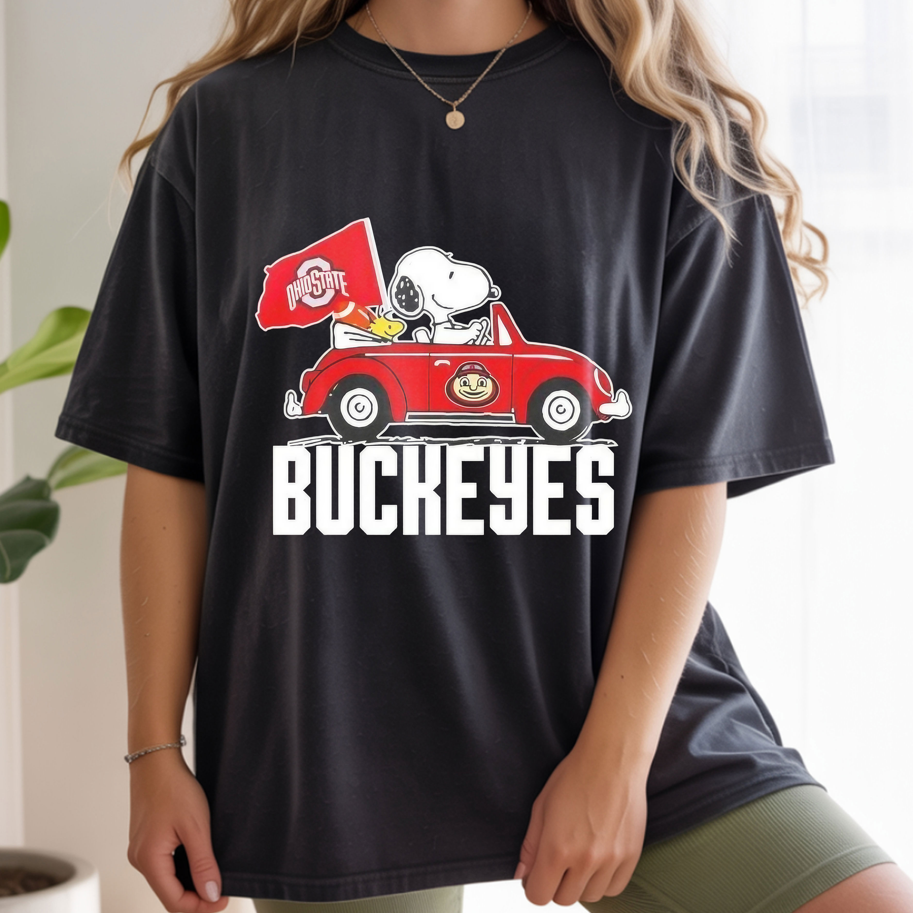 Snoopy Driving Car Ohio State Buckeyes Football NCAA Team Spirit Vintage Bootleg Game Day Apparel – T-Shirt, Hoodie & Sweatshirt