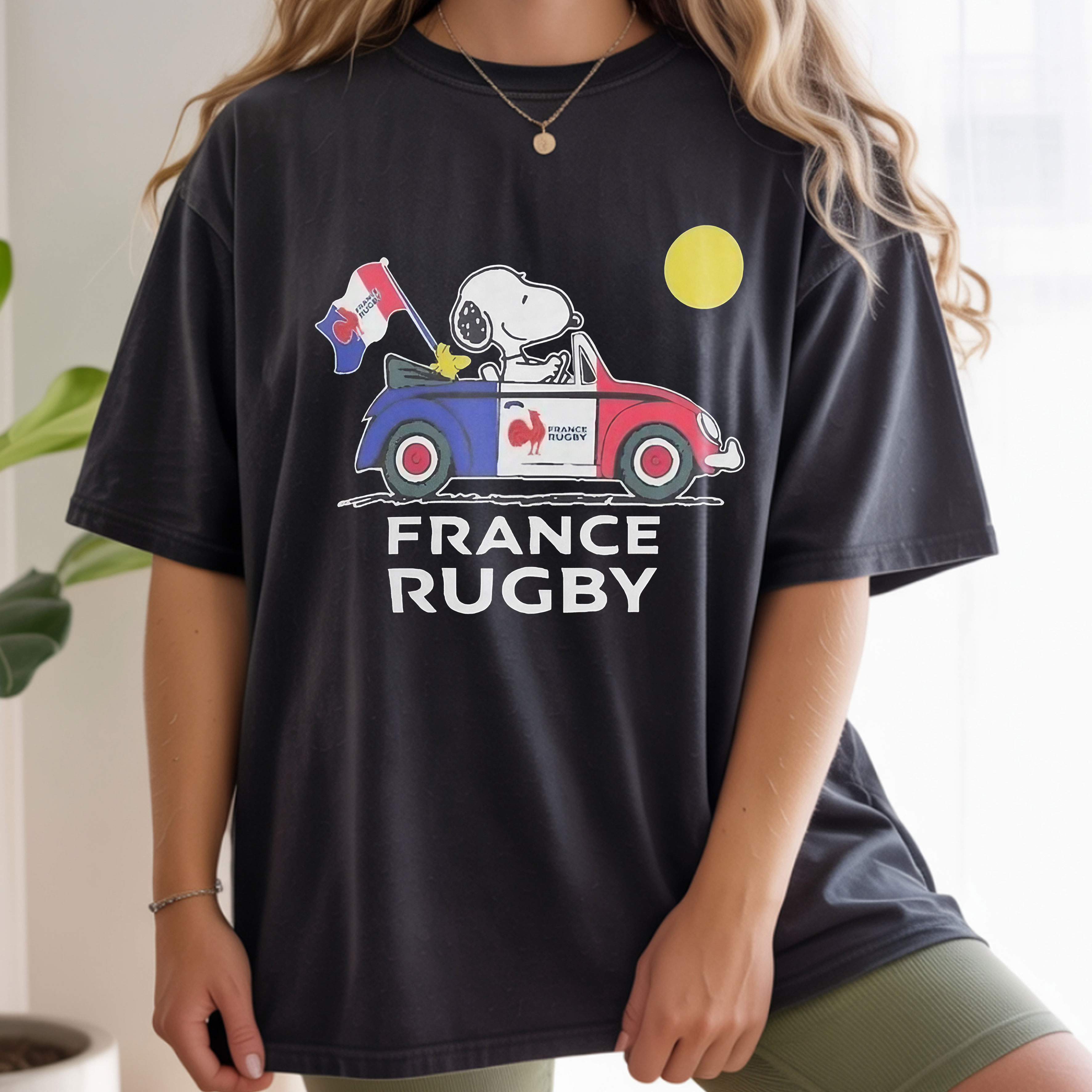 Peanuts Snoopy and Woodstock France Rugby On Car 2023 World Cup Sports Vintage Bootleg French Pride Apparel – T-Shirt, Hoodie & Sweatshirt