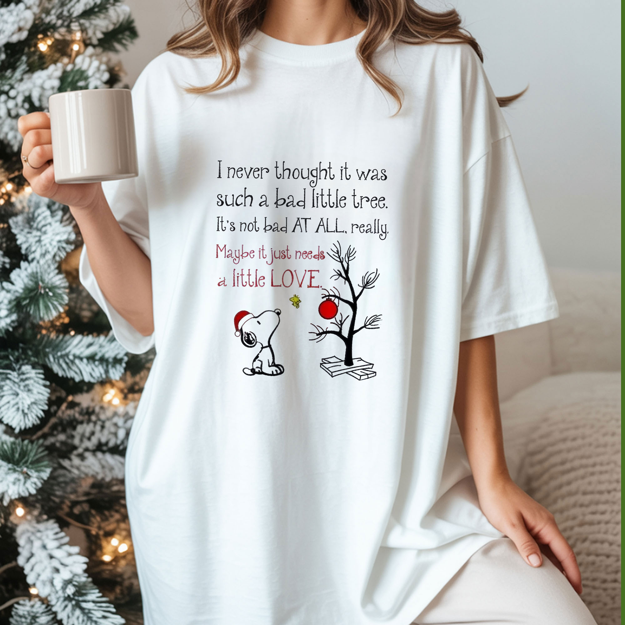 Snoopy I Never Thought It Was Such a Bad Little Tree It’s Not Bad at All Really Christmas Peanuts Holiday Vintage Bootleg Festive Apparel – T-Shirt, Hoodie & Sweatshirt