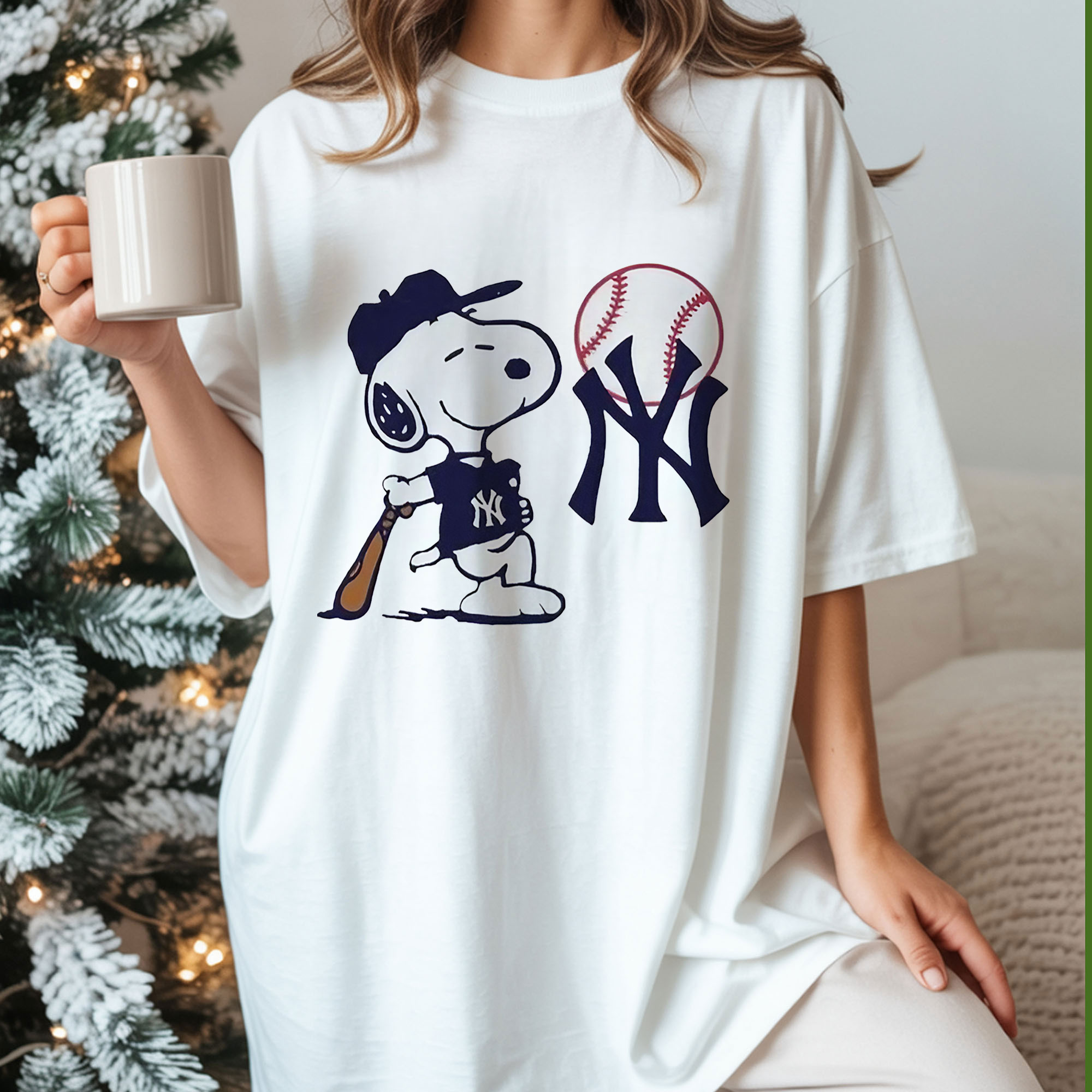 Snoopy Peanuts New York Yankees MLB Baseball Vintage Bootleg Team Spirit Bronx Pride Apparel – T-Shirt, Hoodie & Sweatshirt