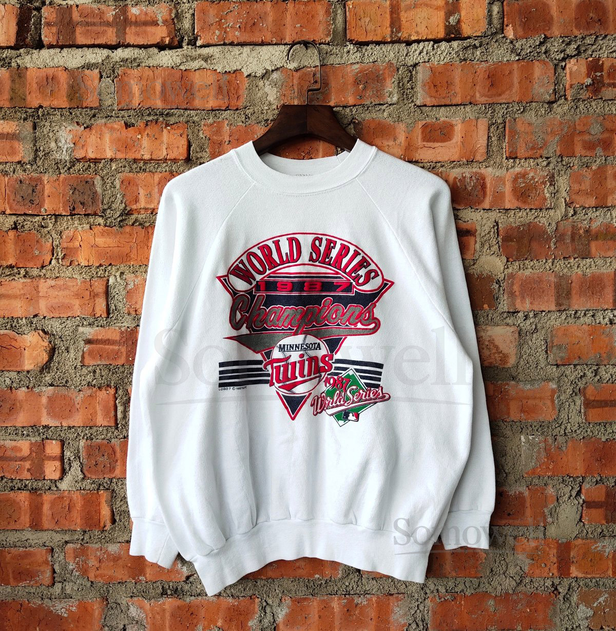 Vintage 80s Minnesota Twins Baseball Sweatshirt Twins Crewneck Twins Pullover Twins Jumper Twins Sweater Printed Logo White Color Mens M_877