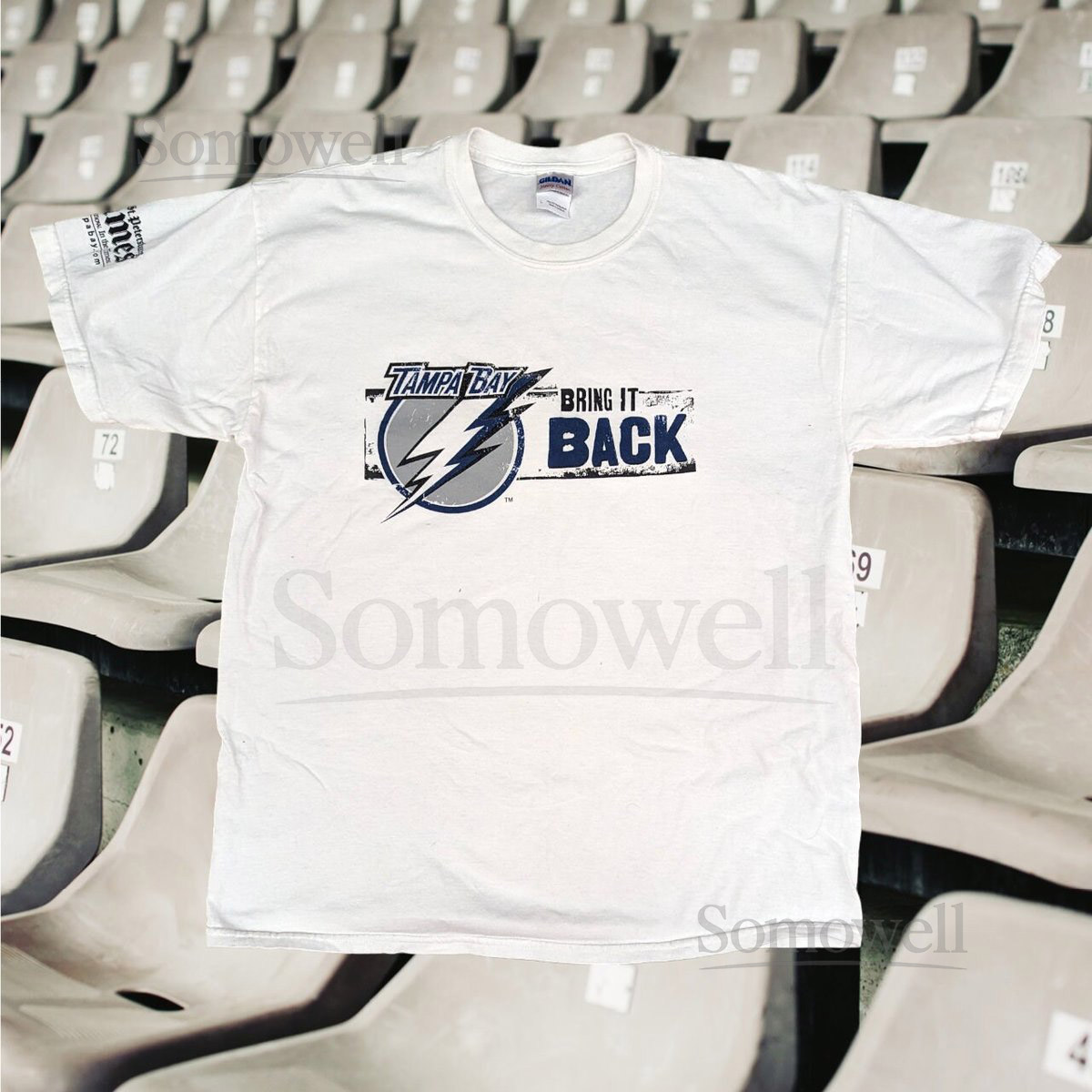 Vintage 00s Tampa Bay Lightning quotBring it Backquot T-Shirt SizeL_382