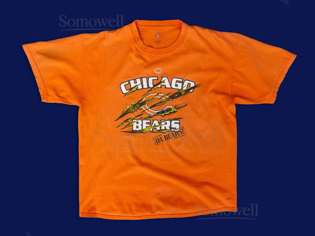Vintage Chicago Bears T-Shirt Orange Size Large_455