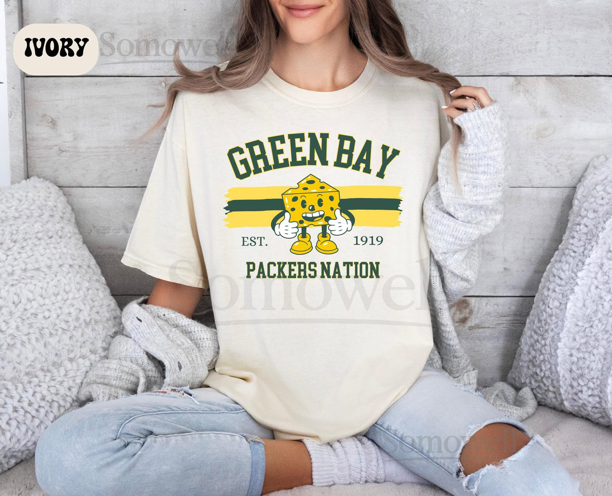 Green Bay Football Shirt Comfort Colors Retro Style Pack Fan Tshirt Game Day Football T-shirt Football Fan Gift Vintage Green Bay Tee_396