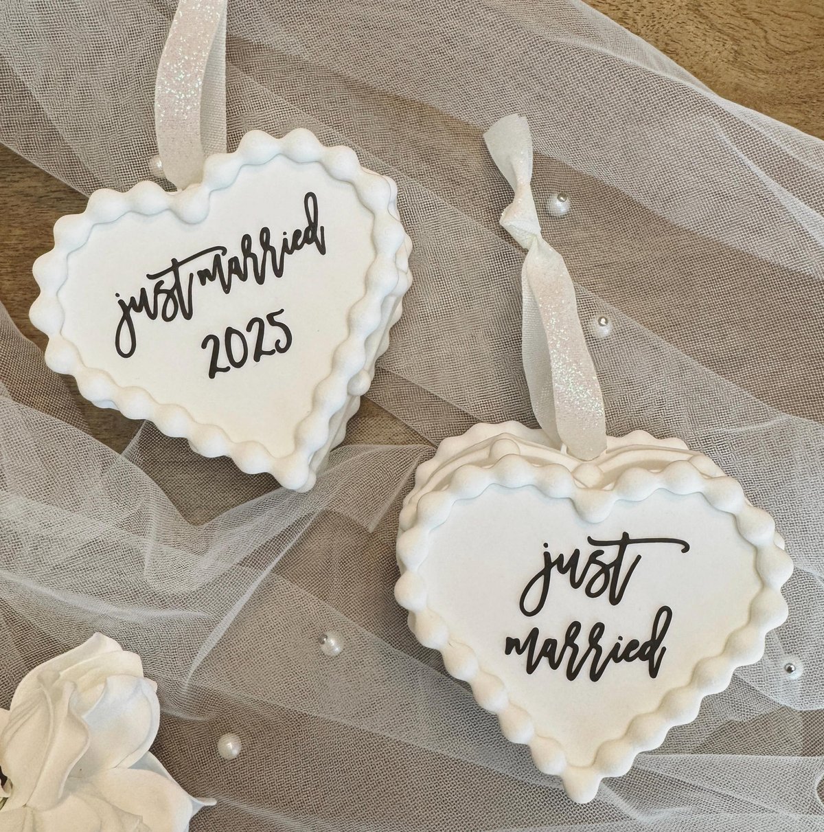 Newlywed Christmas Ornament Custom Wedding Christmas Ornament Vintage Heart Cake ornament Wedding Anniversary Gift Wedding Gift