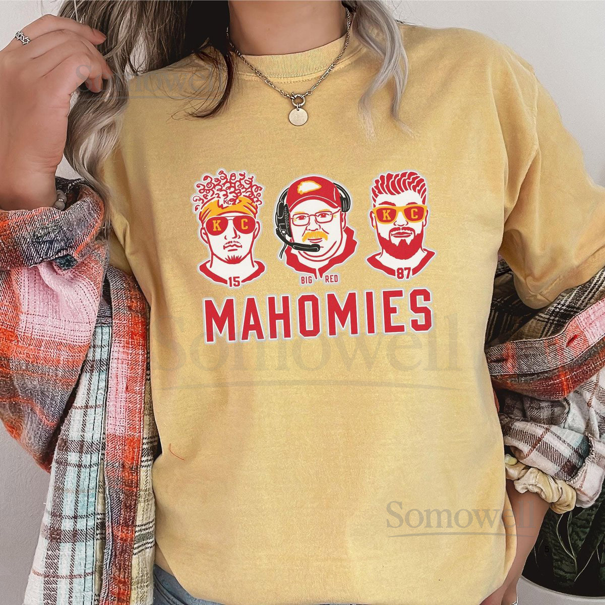Mahomies Shirt Kansas City Football Mahomes Distressed Print Chiefs Shirt Vintage Retro Style_611