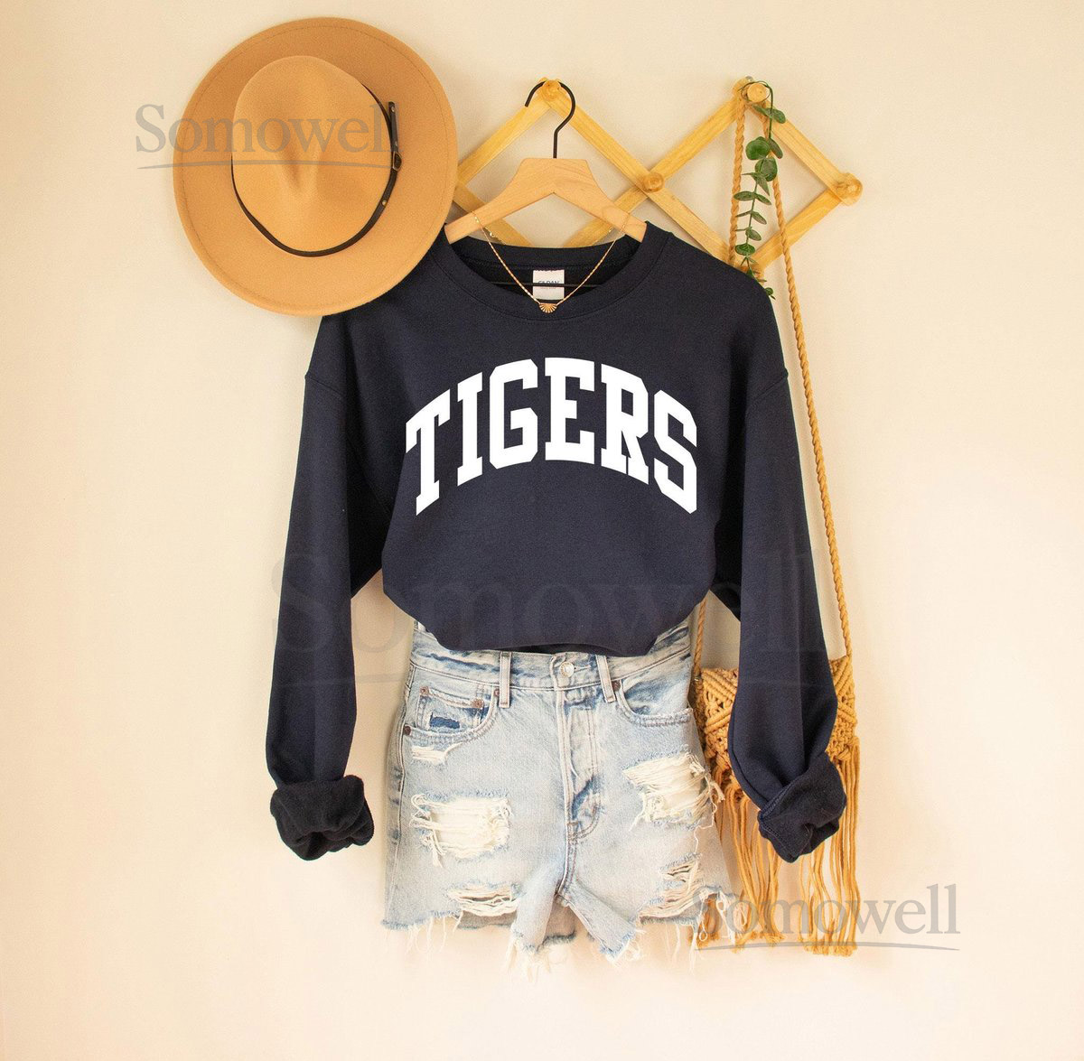 Tigers Sweatshirt Tigers T-Shirt Tigers shirt Tigers vintage t-shirt Tigers retro throwback tee Tigers classic_809