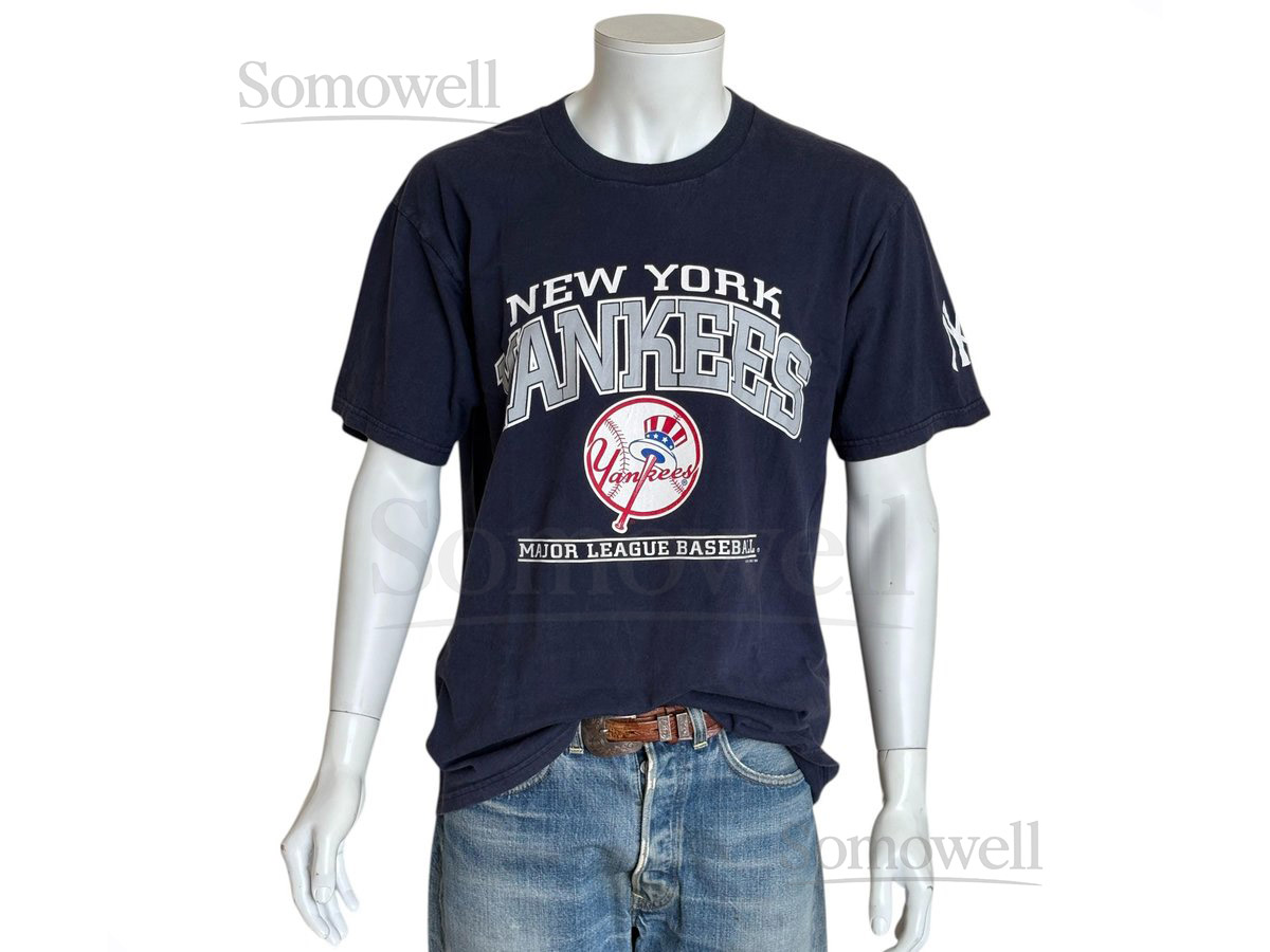 Vintage 1990 New York Yankees T-Shirt by Lee Size Large Made in Mexico_386