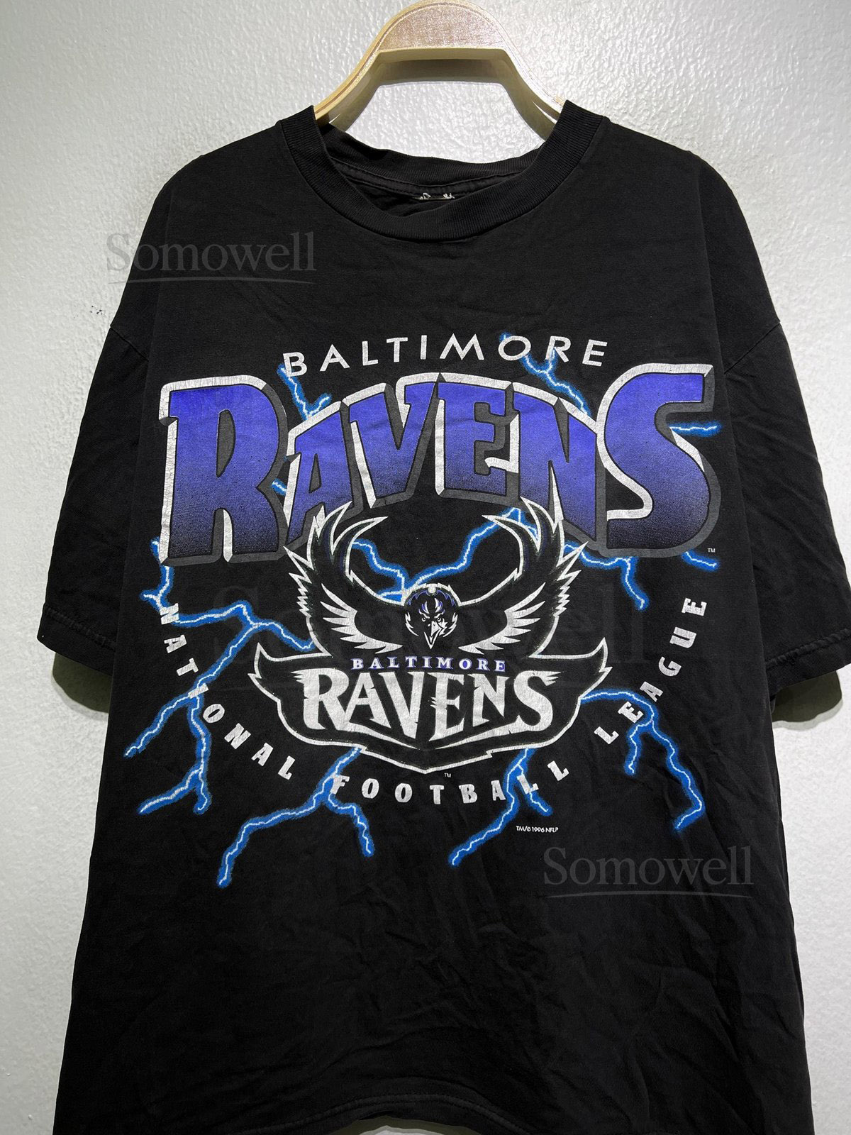 Vintage 1996 Baltimore Ravens T-Shirt XL NFL Football Lightning Graphic Inaugural Season Fan Gear Pro Sportswear Team Logo Big Graphic Tee_903