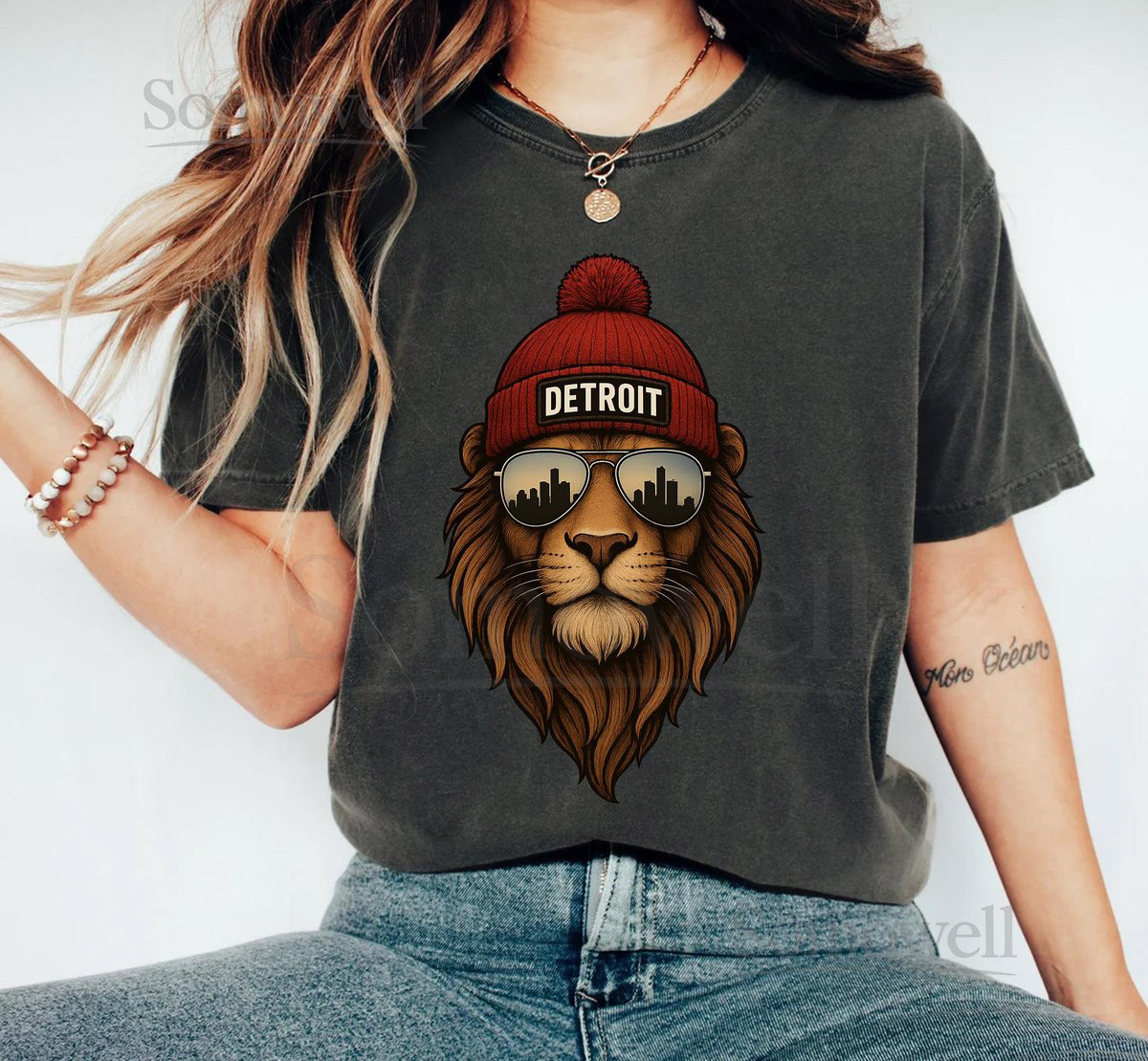 Detroit Lions Football Shirt Retro Lion Fan Game Day Apparel Trendy Football Mom NFL Shirt Detroit Comfort Colors Tee Gift for Lions Fan_230