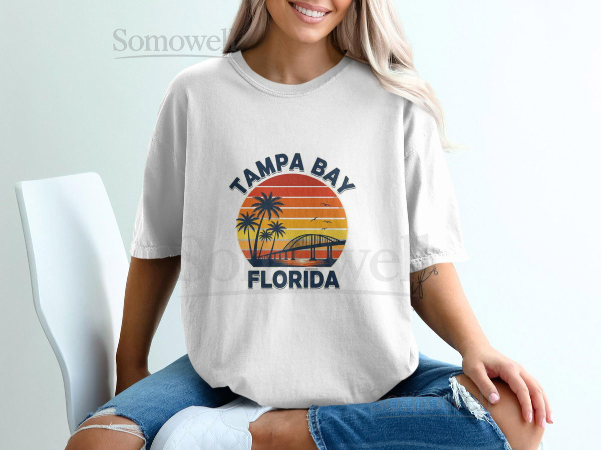 Vintage Tampa Bay T-Shirt Retro Sunset Palm Tree Tee_539