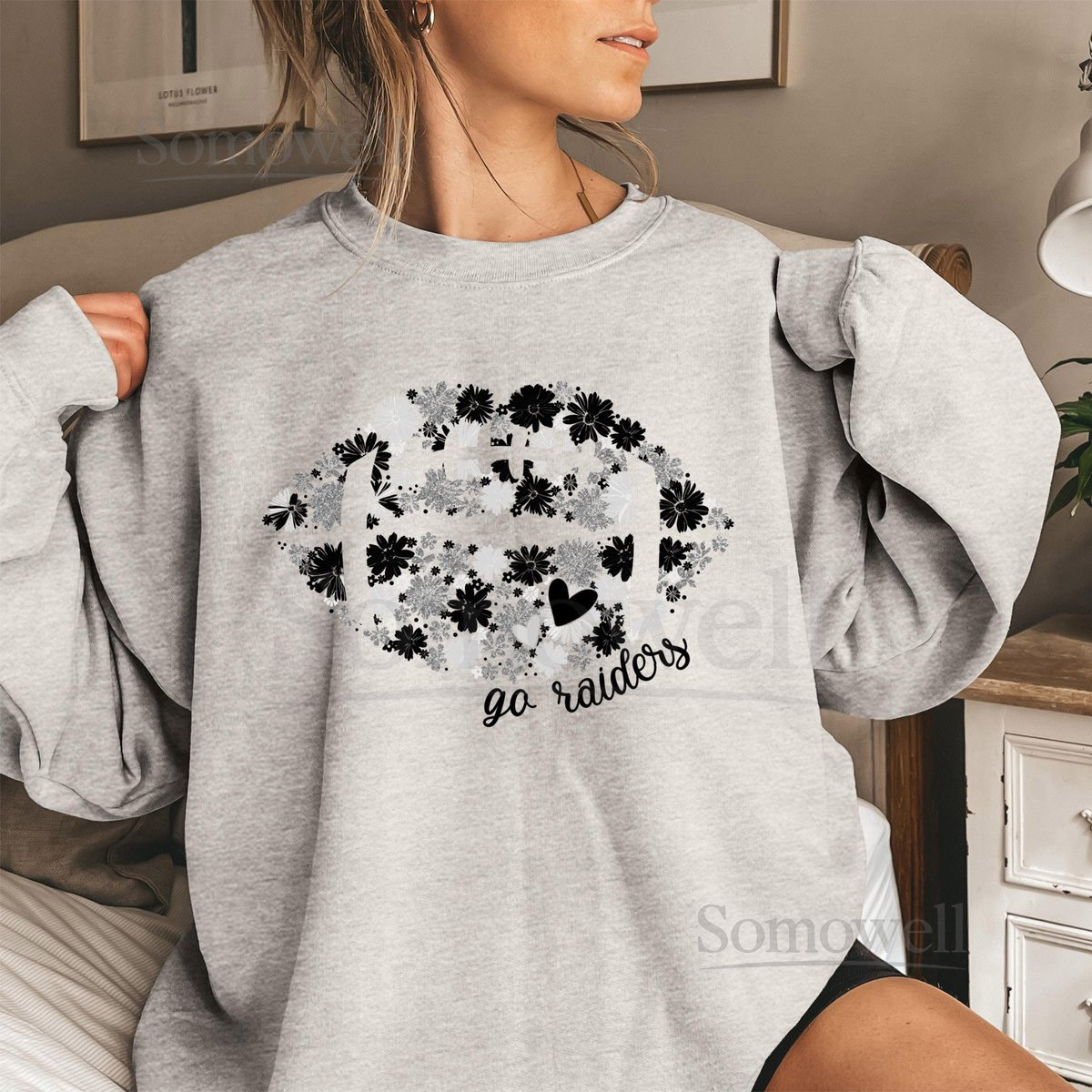 Las Vegas Football Lips Sweatshirt Las Vegas Raiders Lets Go Raiders Shirt NFL Sweatshirt Raiders Sweatshirt Game Day Shirt Super Bowl_59