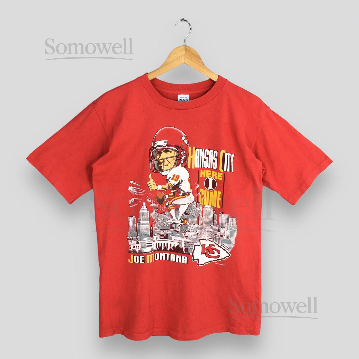 Vintage 90s Kansas City Chiefs NFL Red Tshirt Large Kansas City Chiefs Here I Come Joe Montana Printed Shirt KC Chiefs Football Salem Tee L_785