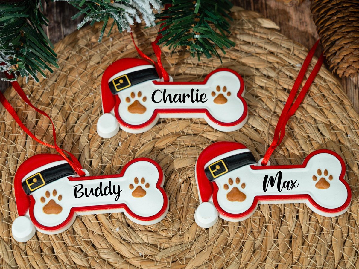 Custom Dog Paw OrnamentPersonalized Pet Bone Xmas Decoration New Puppy Gift 2025Resin Christmas Tree Ornament for Dog Owner Pet Keepsake