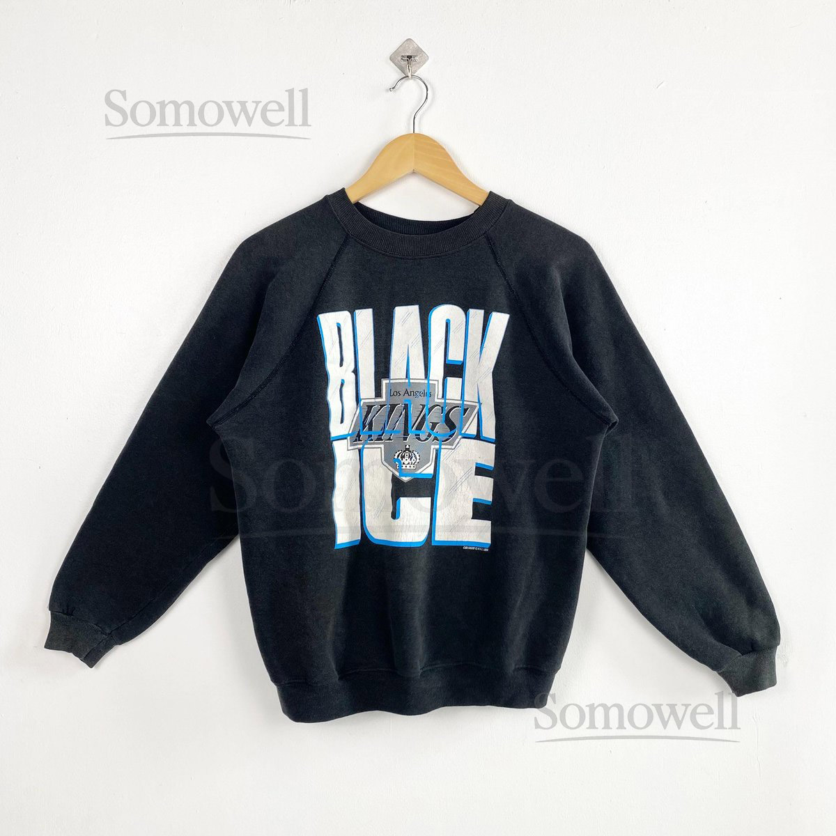 Vintage 80s Los Angeles Kings Crewneck Sweatshirt - NHL - Distressed - Print Logo - Black Color - Mens Fit To M_107