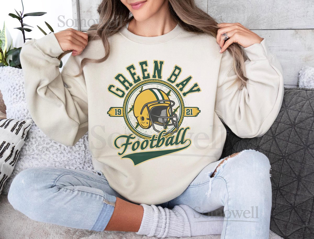 Vintage Green Bay Football Shirt Packers Game Day T-Shirt Wisconsin Fan Gear Gift Sweatshirt_726