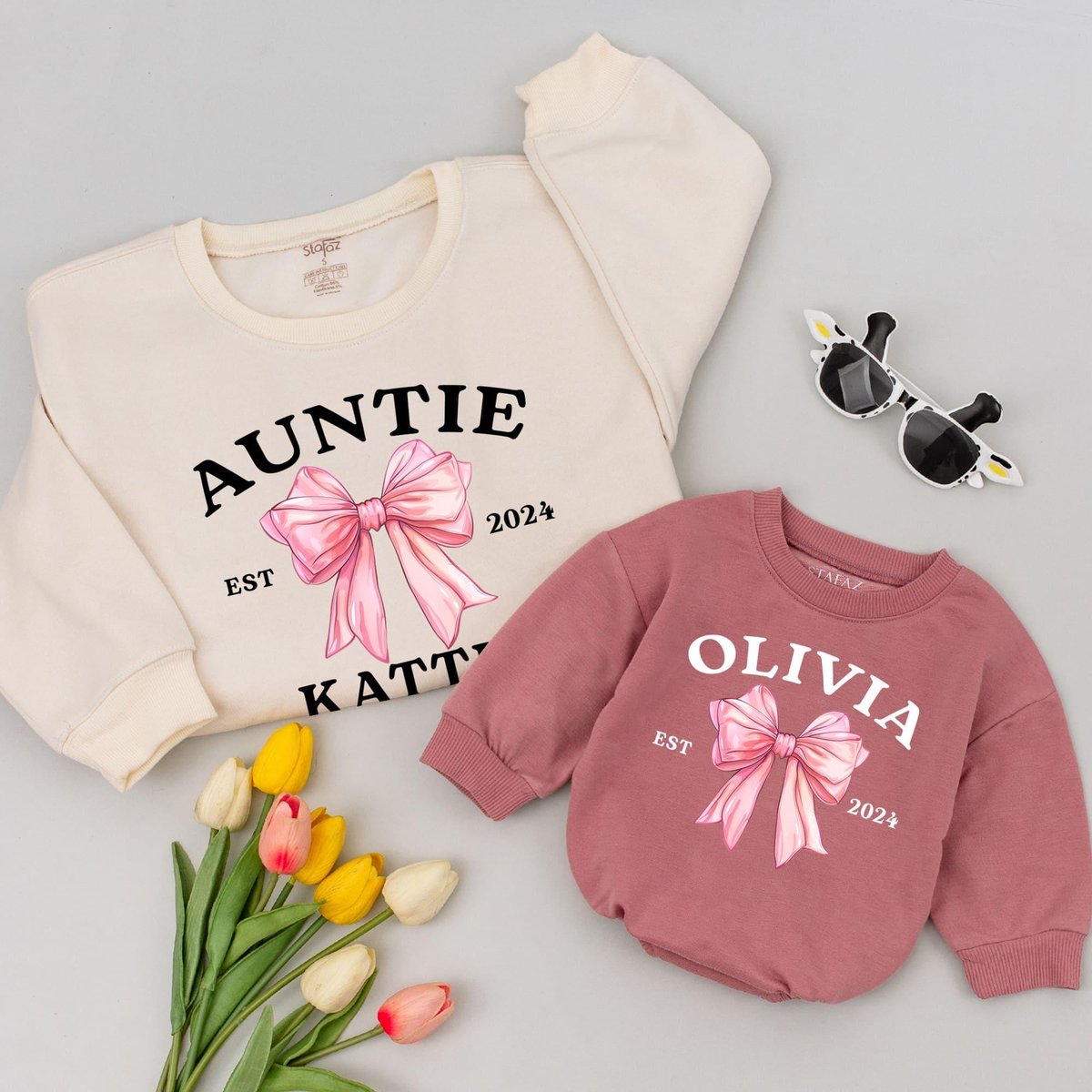 Custom Coquette Auntie Sweatshirt with Name Newborn Baby Gift Auntie Shirt Personalized Pink Bow Aun 176