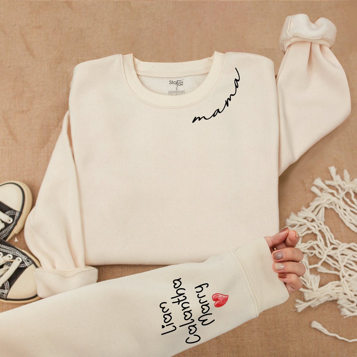 Custom Mama Sweatshirt with Kid Name Sweatshirt Mom Sweatshirt Gift Momma Sweatshirt Christmas Gift