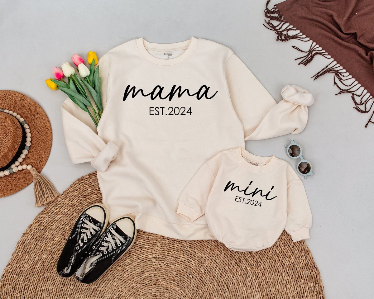 Mama Mini Est 2024 Sweatshirts Mom And Baby Matching Outfit Fall Sweatshirts Mommy and Me Sweaters F 171